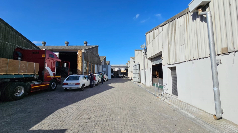 To Let commercial Property for Rent in Parow Industrial Western Cape